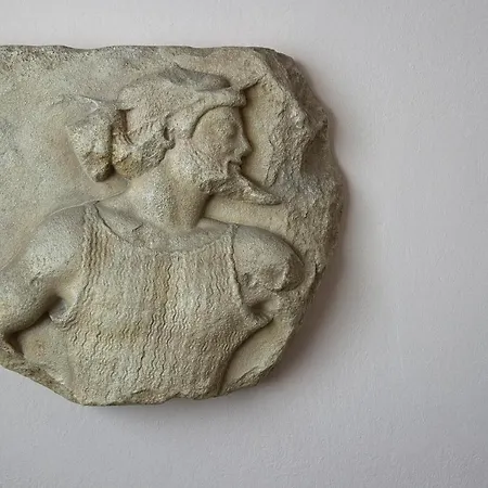 Marble House-3